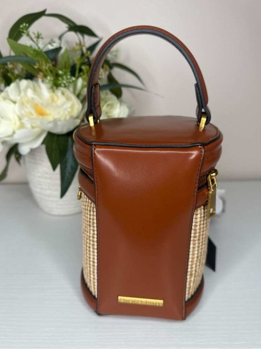 House of Harlow 1960 Woven Cylinder Crossbody Bag NWT - Picture 3 of 5